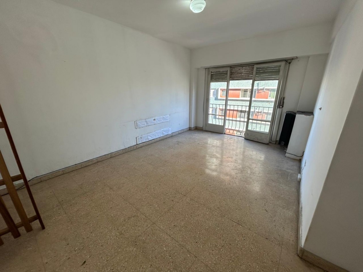 VENTA 3AMB con DEPENDENCIA A RECICLAR 