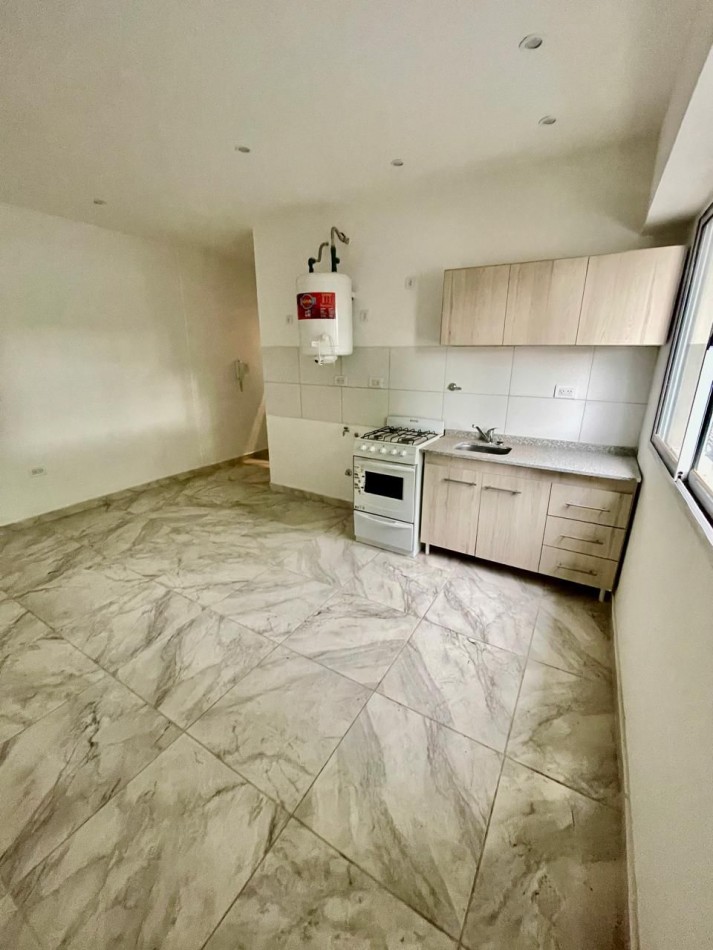VENTA 2AMB PH PLANTA ALTA SIN EXPENSAS PATIO