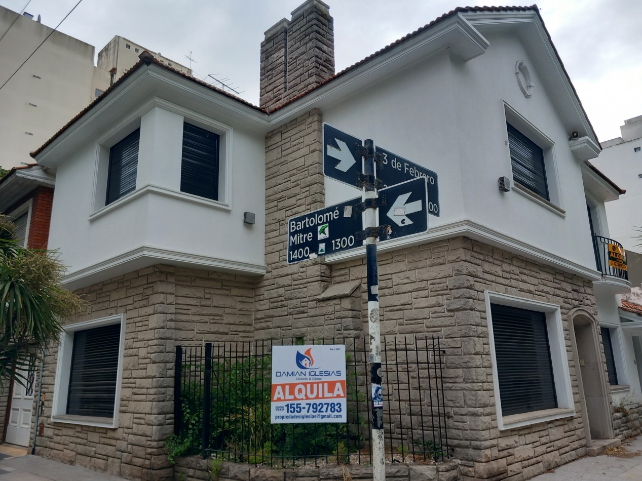 ALQUILER solo USO PROFESIONAL CASA 6AMB 3 BAÑOS COCHERA 