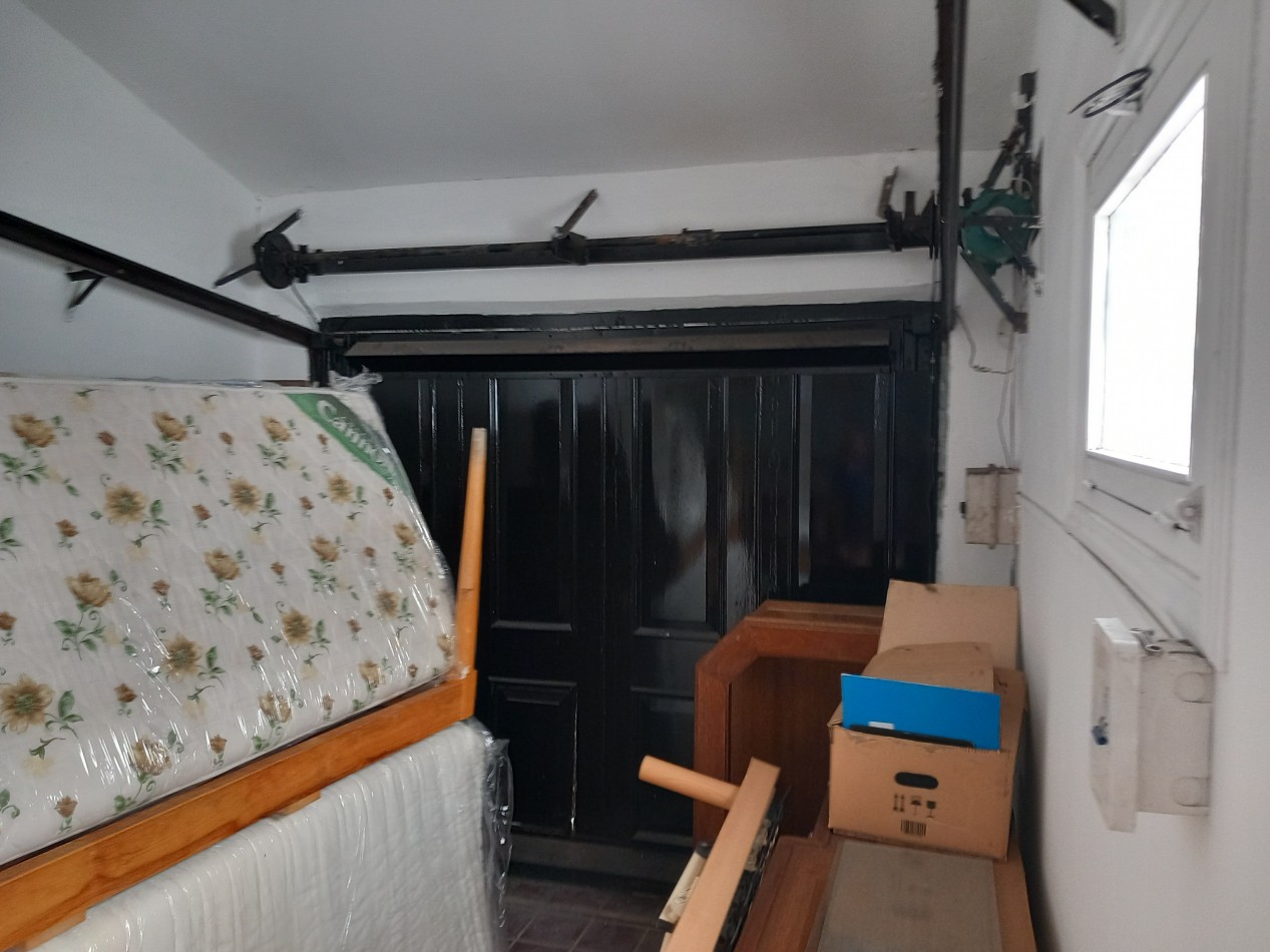 ALQUILER solo USO PROFESIONAL CASA 6AMB 3 BAÑOS COCHERA 