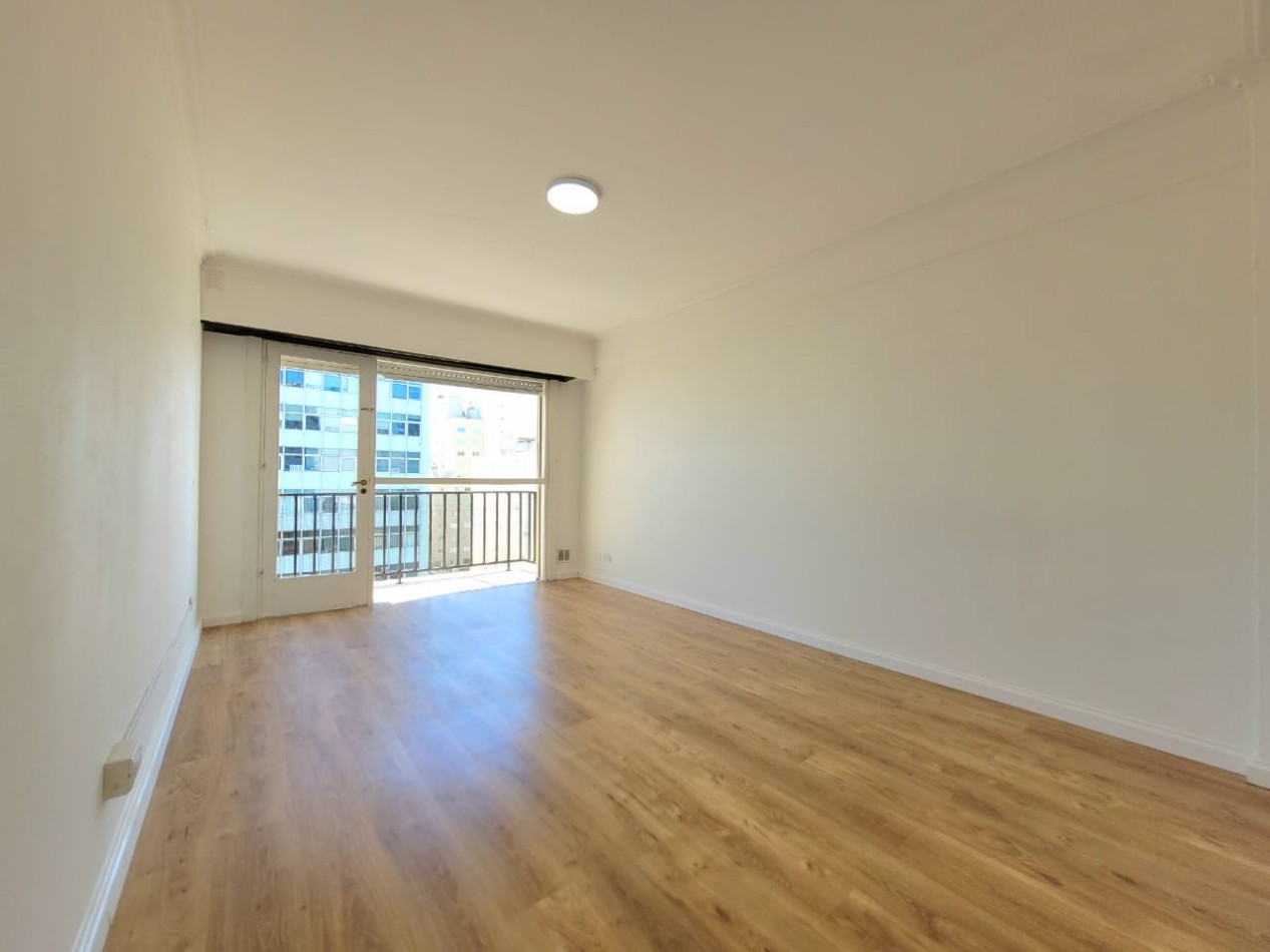 VENTA 2AMB CENTRO EXCELENTE ESTADO  BALCON CENTRO 