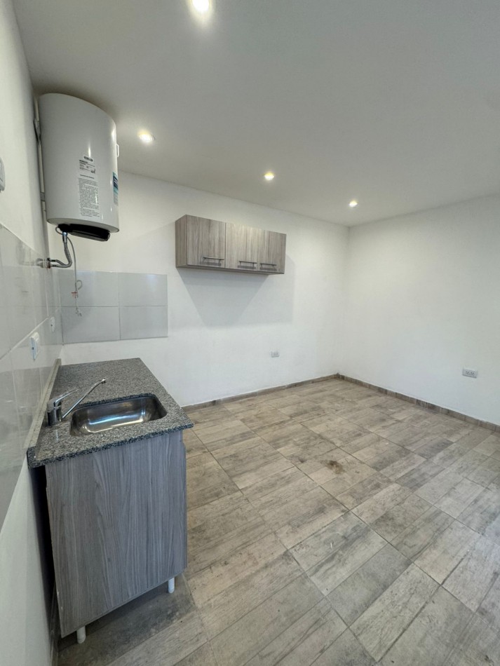 VENTA PH 1AMB RECICLADO PATIO SIN EXPENSAS 