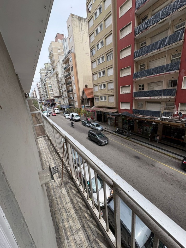 VENTA 2AMB BALCON FRENTE CENTRO 