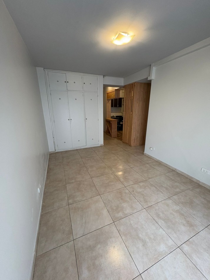 VENTA 2AMB BALCON FRENTE CENTRO 