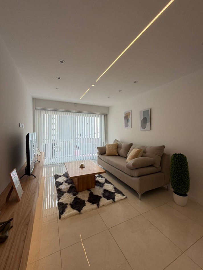 VENTA 3AMB RECICLADO con DEPENDENCIA 2 BAÑOS 