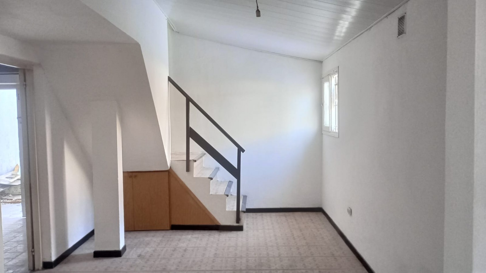 VENTA EN BLOCK 2 CASAS 1 Casa Al Frente y otra al Fondo Moreno 9100