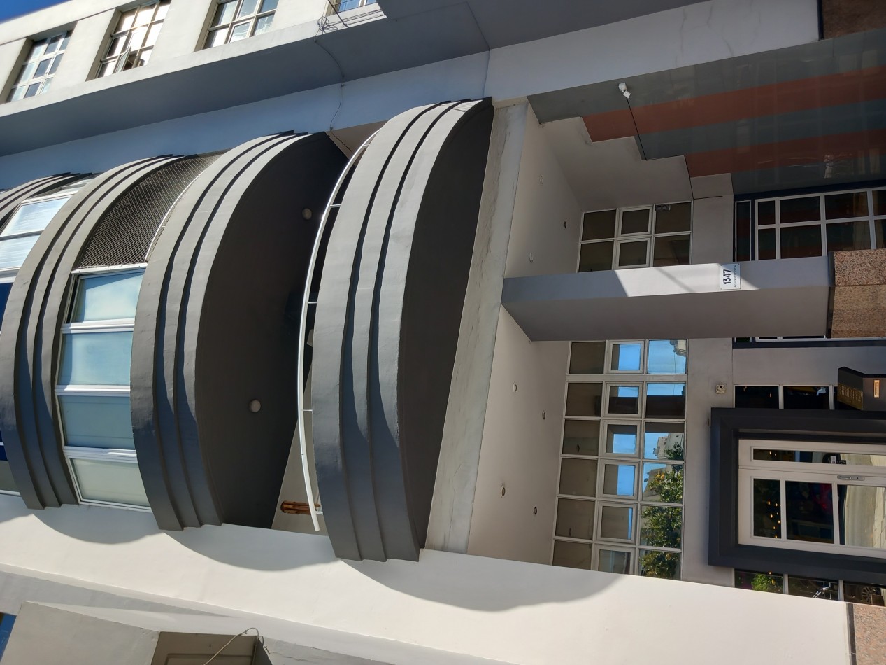 ALQUILER 3AMB COCHERA 2 BAÑOS FRENTE BALCON LA PERLA 