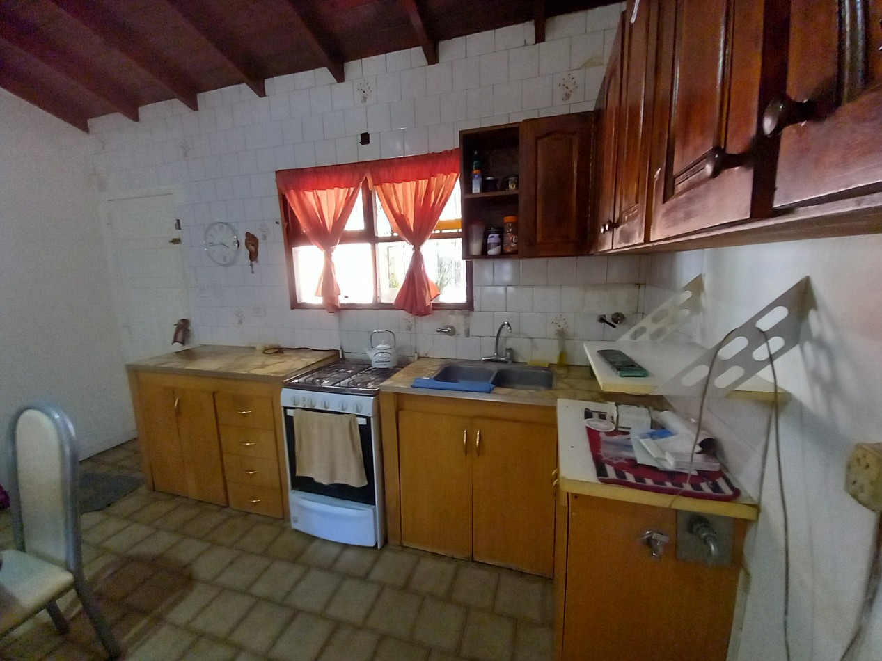  CASA 4AMB 2 BAÑOS PARQUE y COCHERA -MAS DEPARTAMENTO A TERMINAR