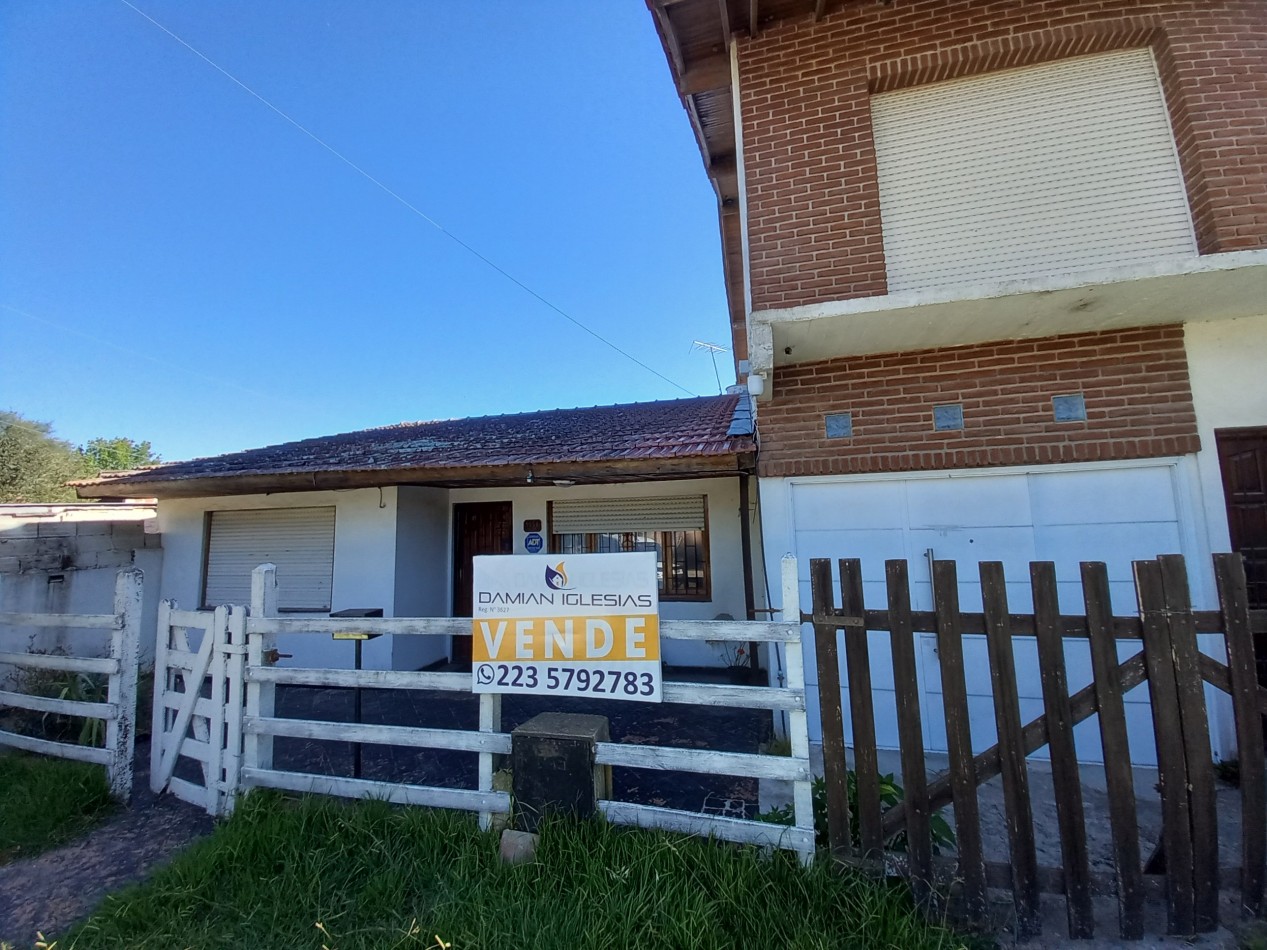  CASA 4AMB 2 BAÑOS PARQUE y COCHERA -MAS DEPARTAMENTO A TERMINAR