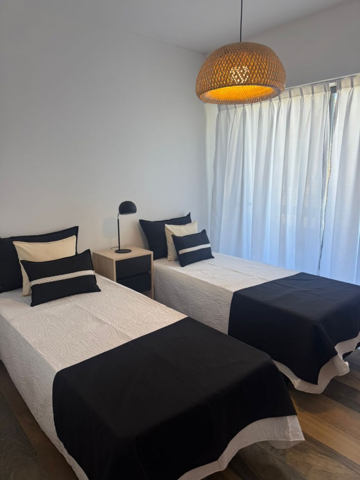 VENTA 3AMB RECICLADO en LA PERLA 2 BAÑOS 