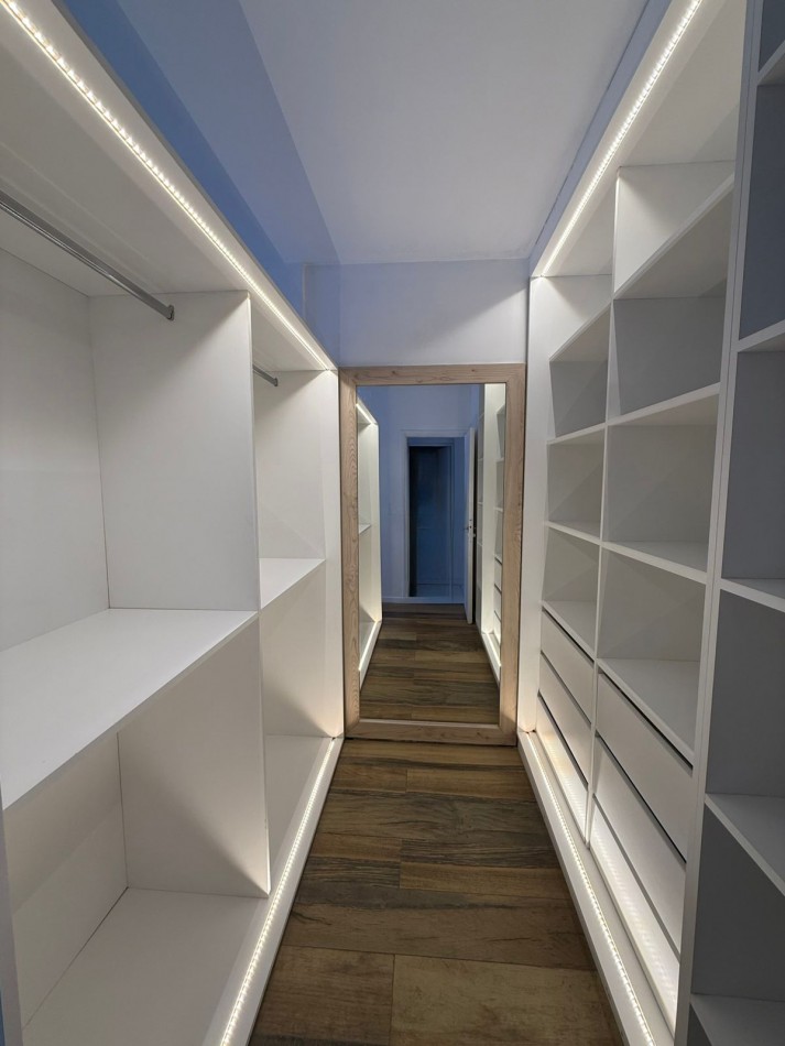 VENTA 3AMB RECICLADO en LA PERLA 2 BAÑOS 