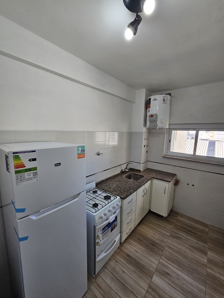 VENTA 1AMB DIVIDIDO RECICLADO TODO A ESTRENAR 