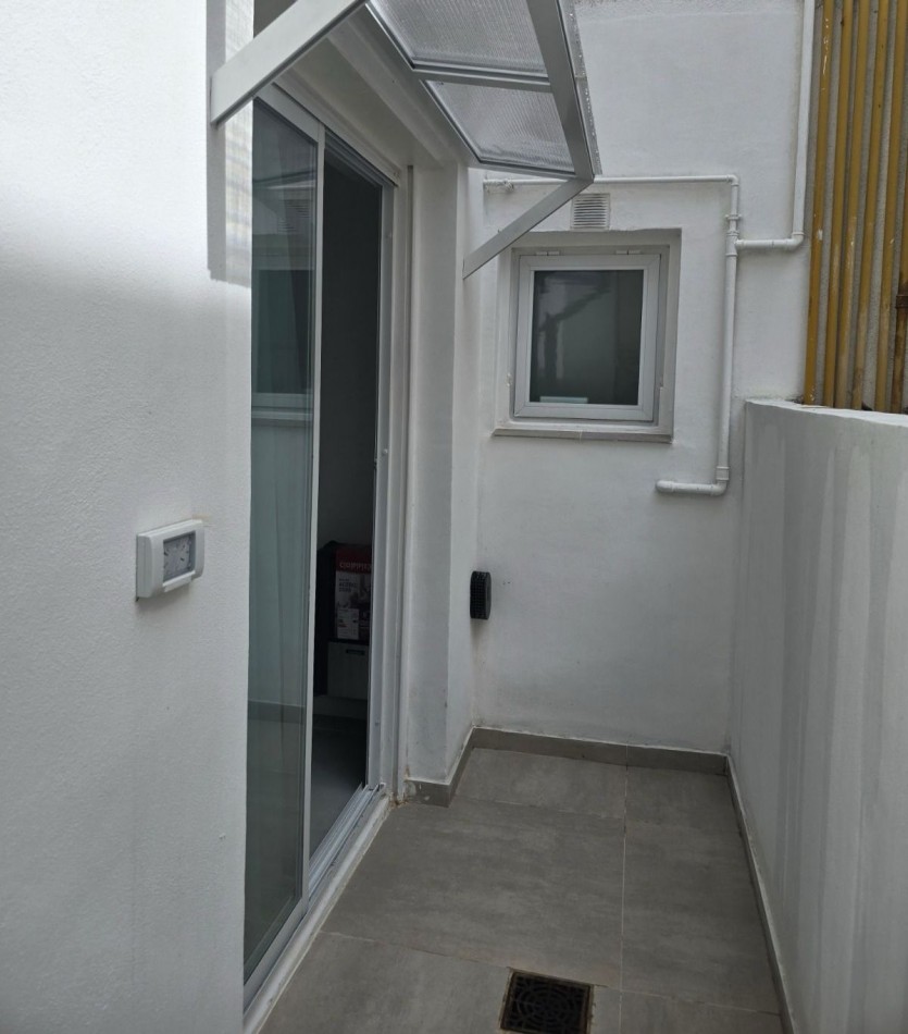 VENTA 1AMB RECICLADO CENTRO BALCON y PARRILLA 