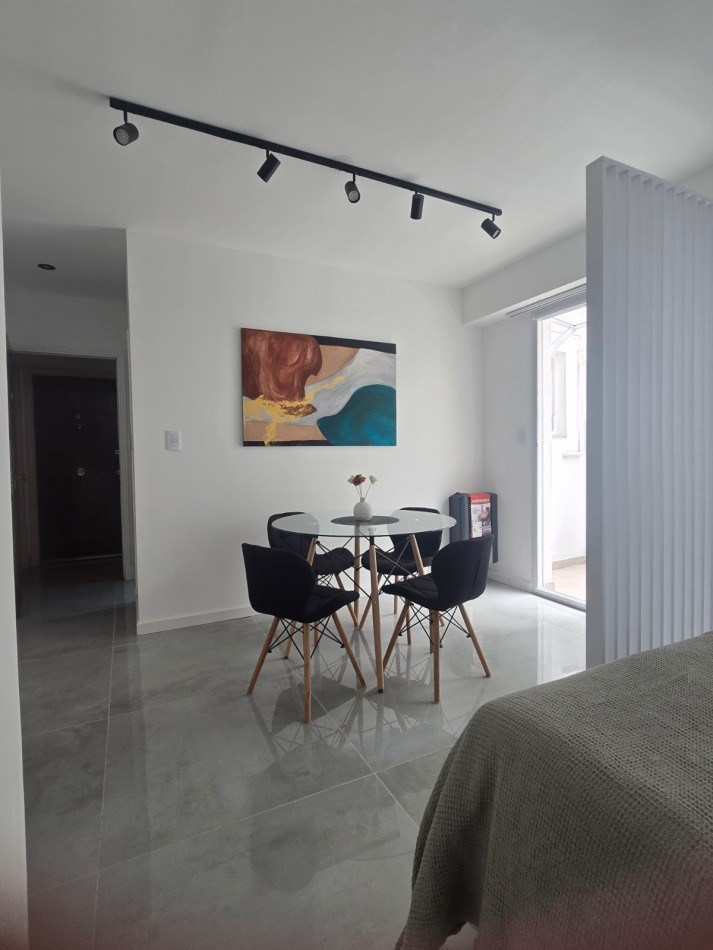 VENTA 1AMB RECICLADO CENTRO BALCON y PARRILLA 