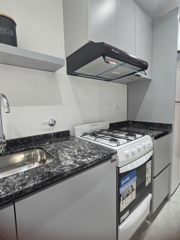 VENTA 1AMB RECICLADO CENTRO BALCON y PARRILLA 