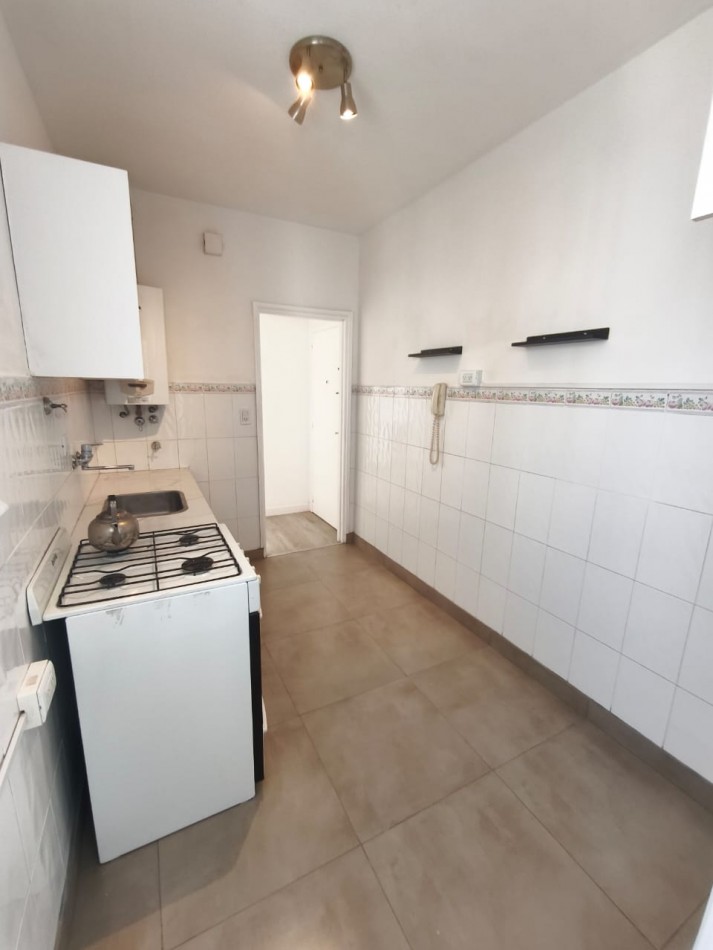 VENTA 3AMB CON DEPENDENCIA CENTRO EXCELENTE ESTADO 