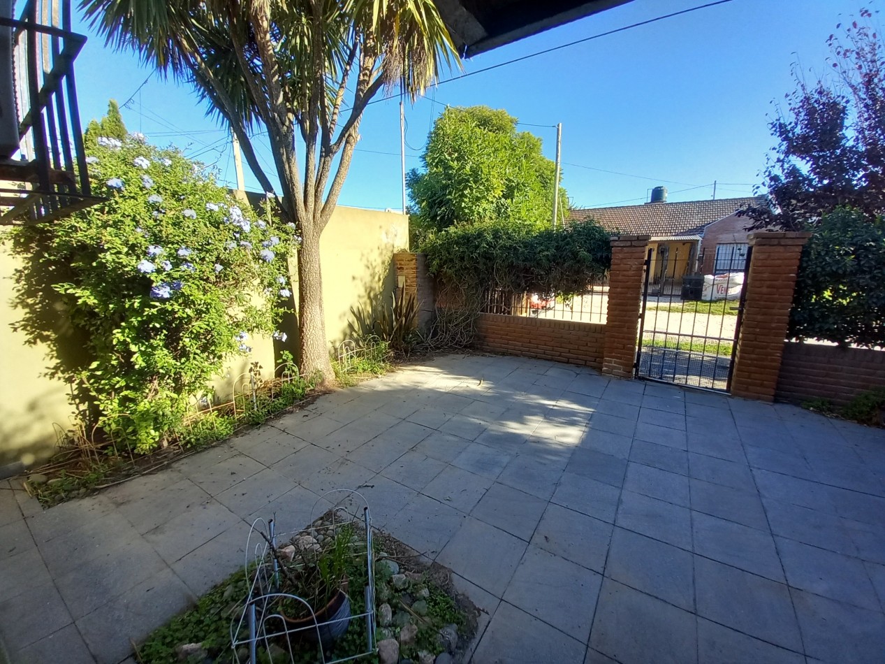 VENTA CASA en PH 3AMB PATIO ESPACIO para AUTO 