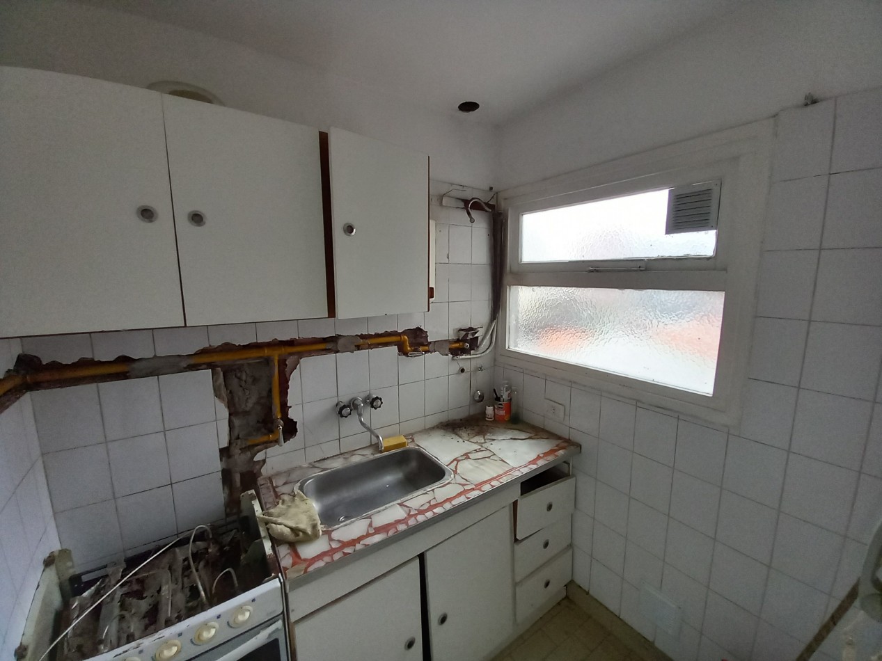 VENTA 2AMB ORIGINAL MAS COCHERA OBRA de GAS LA PERLA 