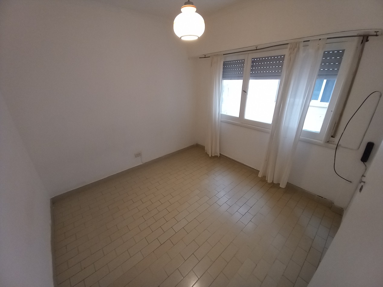 VENTA 2AMB ORIGINAL MAS COCHERA OBRA de GAS LA PERLA 