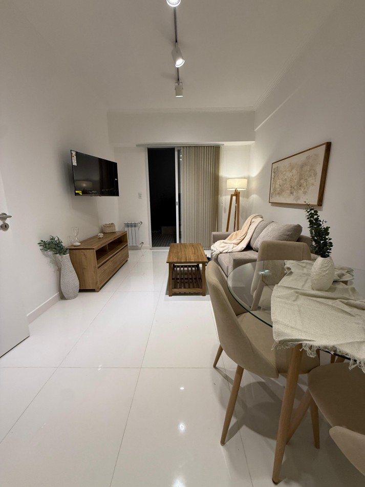 VENTA 3AMB PLANTA BAJA 2 PATIOS CENTRO 