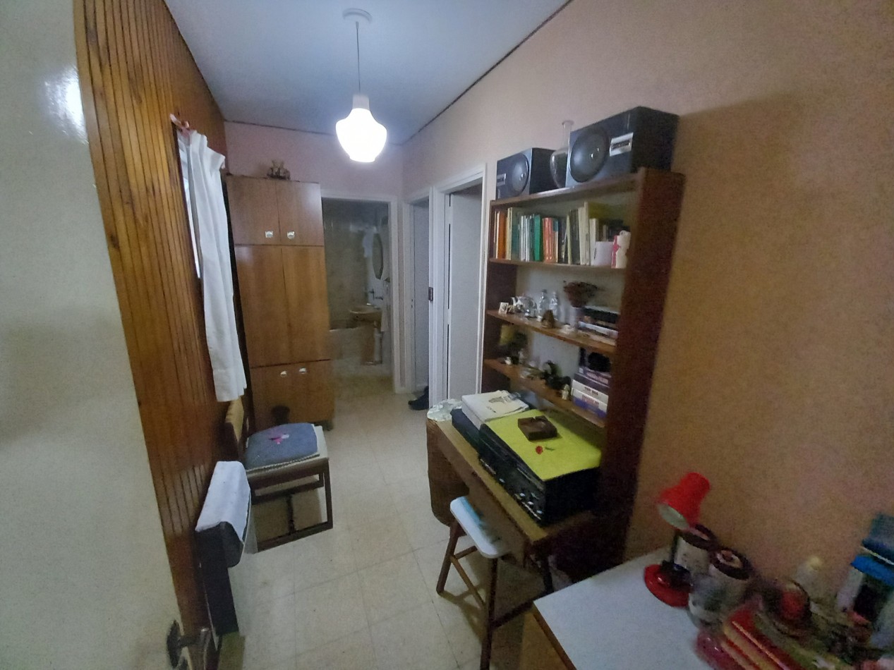 DEPARTAMENTO 3AMB FRENTE BALCON EXCELENTE ESTADO ORIGINAL 