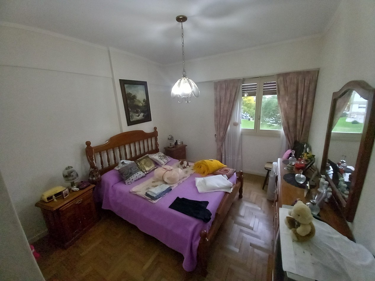 DEPARTAMENTO 3AMB FRENTE BALCON EXCELENTE ESTADO ORIGINAL 