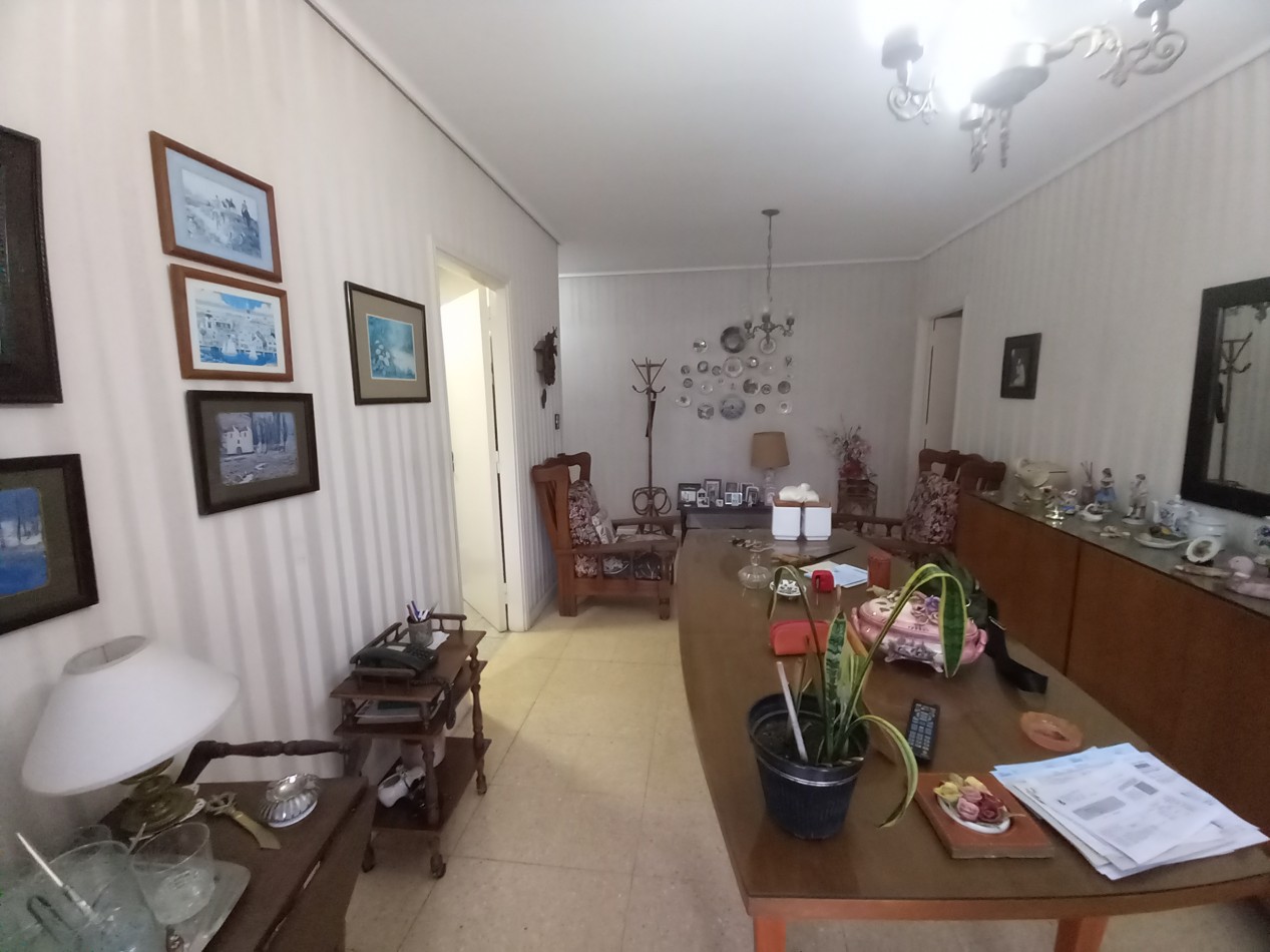 DEPARTAMENTO 3AMB FRENTE BALCON EXCELENTE ESTADO ORIGINAL 