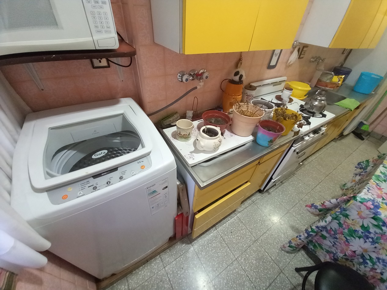 DEPARTAMENTO 3AMB FRENTE BALCON EXCELENTE ESTADO ORIGINAL 