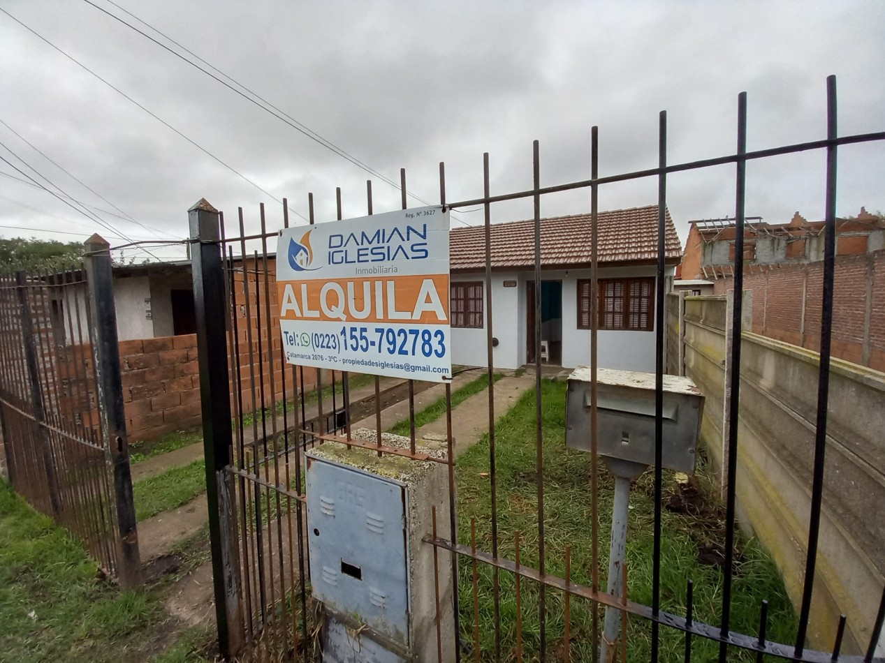 ALQUILER PH CASA 3 AMB COCHERA DESCUBIERTA y PATIO VUCETICH al 2900