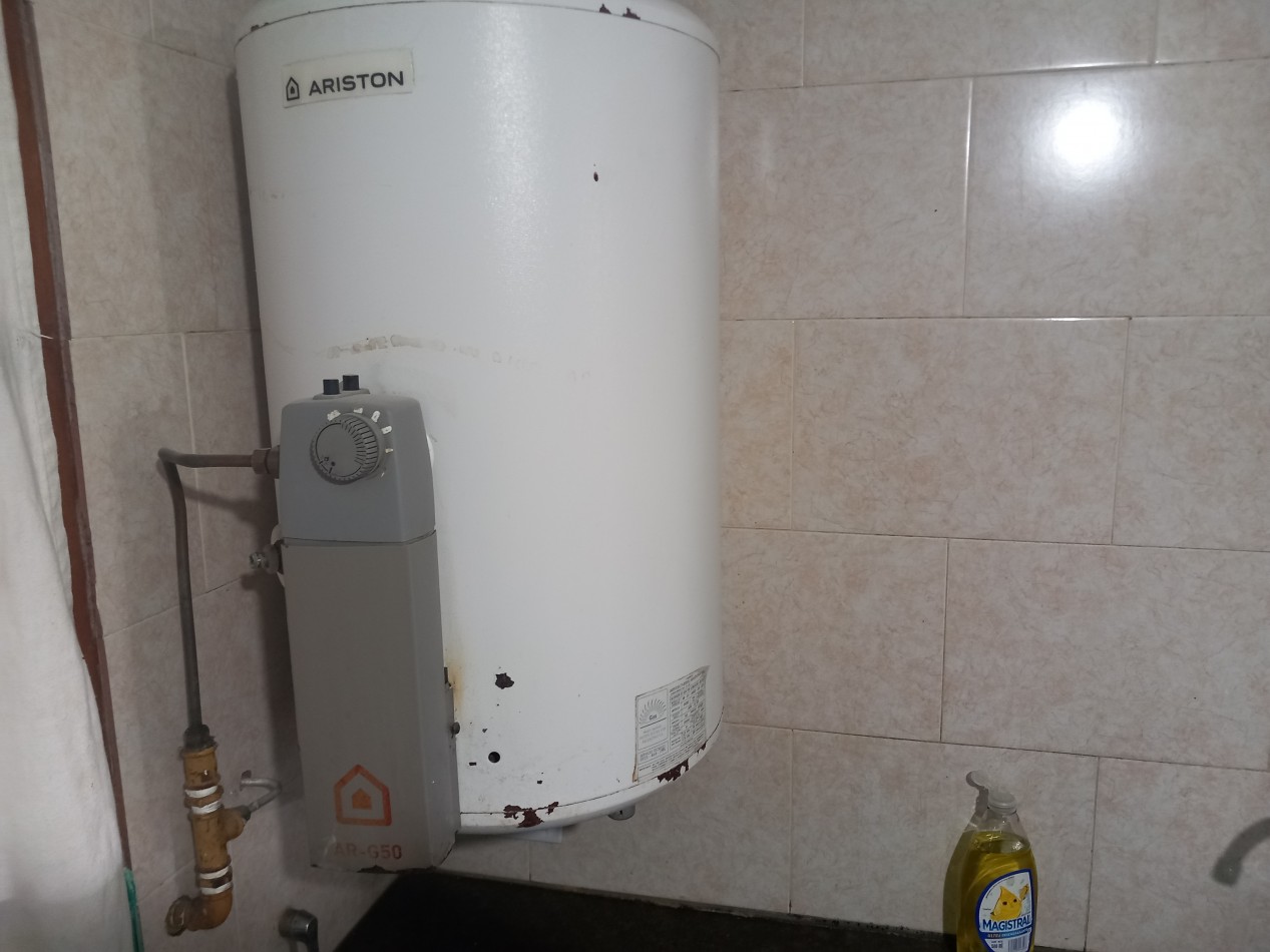 ALQUILER PH CASA 3 AMB COCHERA DESCUBIERTA y PATIO VUCETICH al 2900