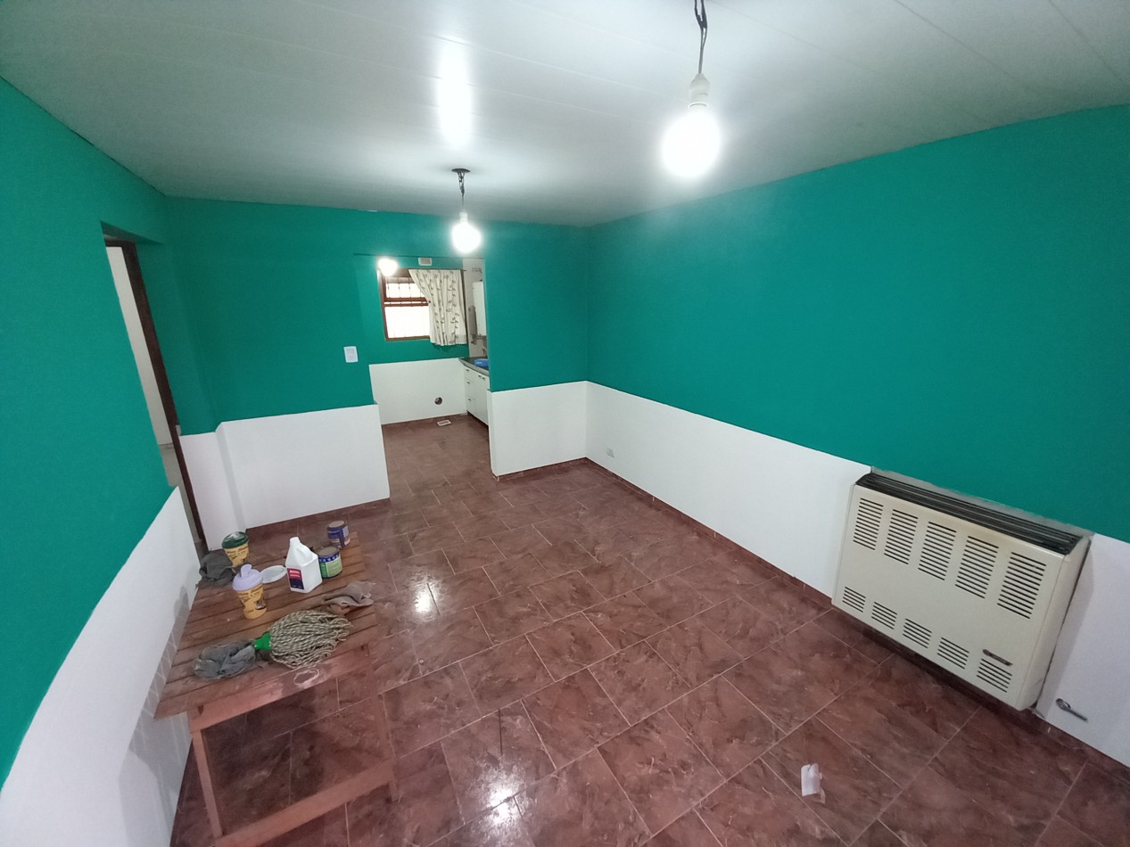 ALQUILER PH CASA 3 AMB COCHERA DESCUBIERTA y PATIO VUCETICH al 2900