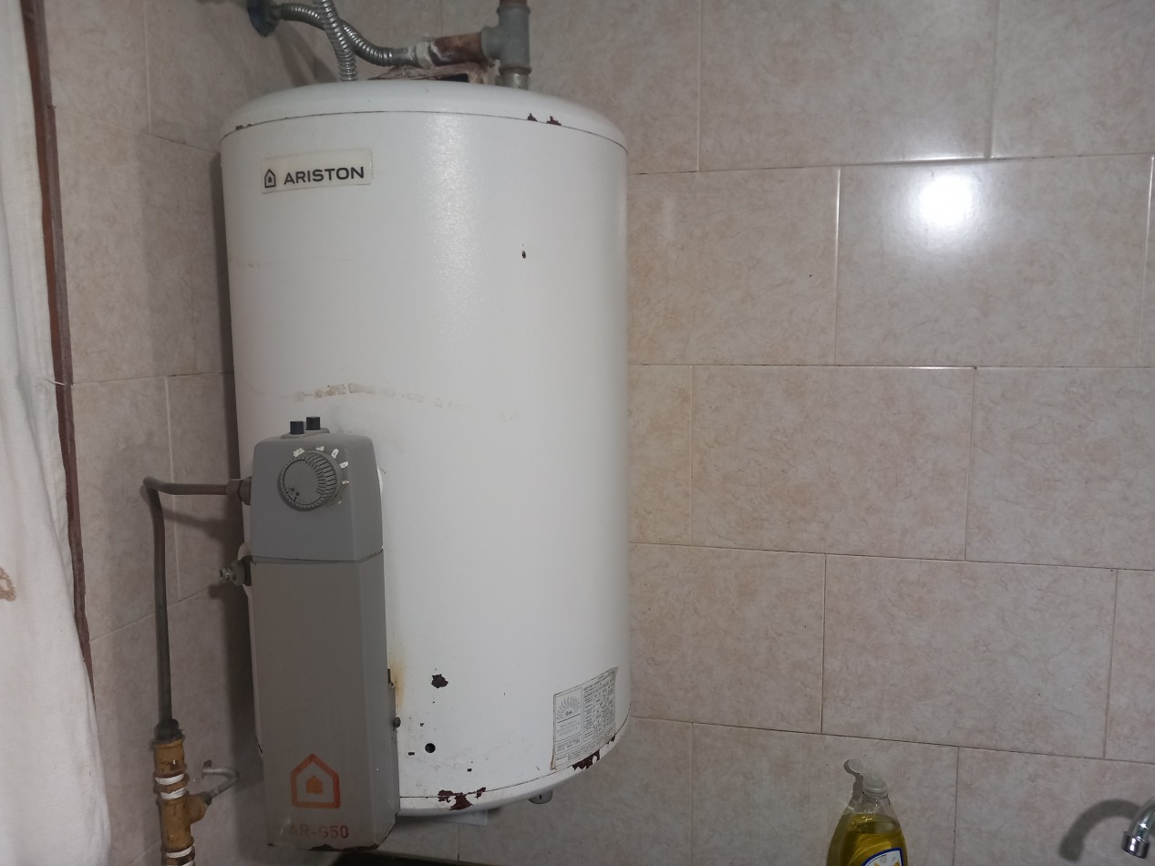 ALQUILER PH CASA 3 AMB COCHERA DESCUBIERTA y PATIO VUCETICH al 2900