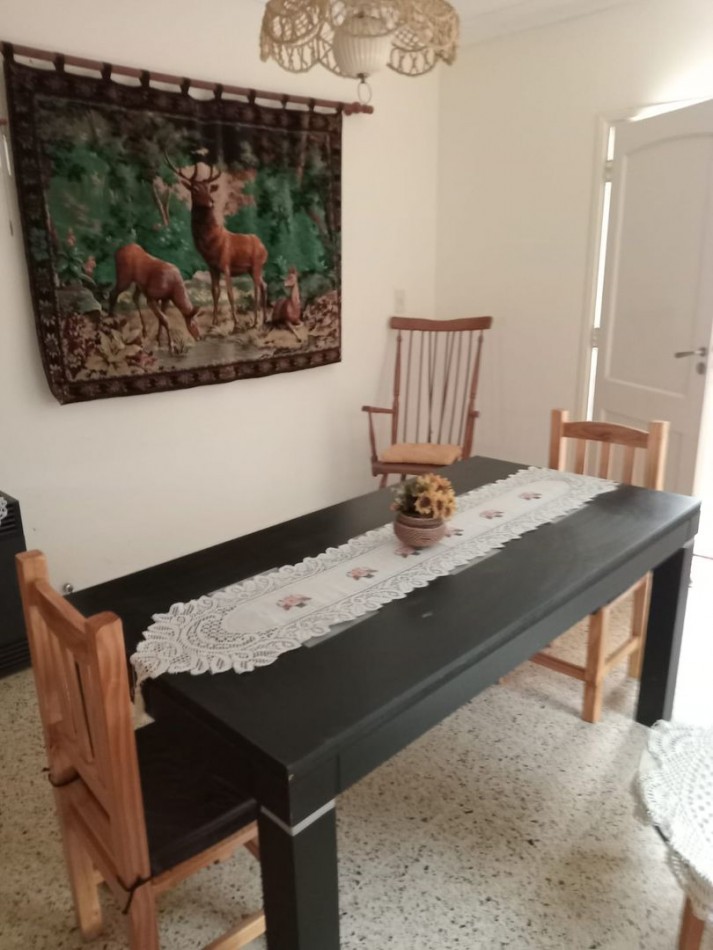 VENTA PH 3AMB PATIO ESTADO ORIGINAL SIN EXPENSAS 