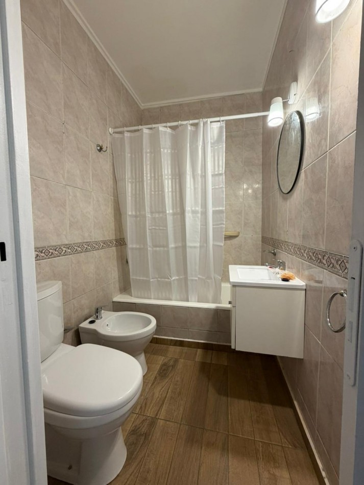 VENTA 2AMB EXCELENTE CENTRO BALCON 