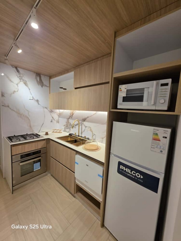 VENTA 2AMB RECICLADO con DEPENDENCIA VISTA AL MAR 