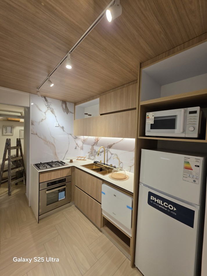 VENTA 2AMB RECICLADO con DEPENDENCIA VISTA AL MAR 