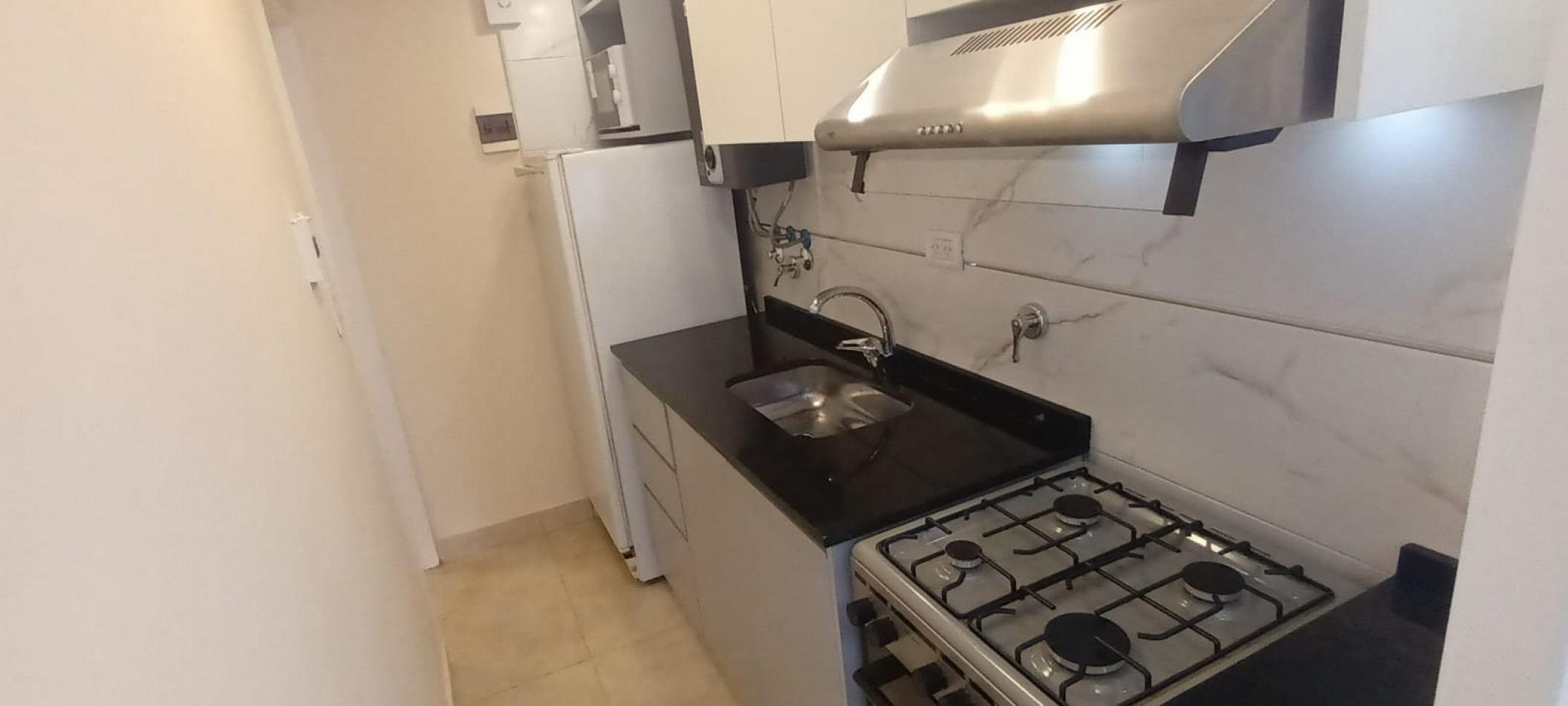 VENTA 1AMB RECICLADO CENTRO CON PATIO 