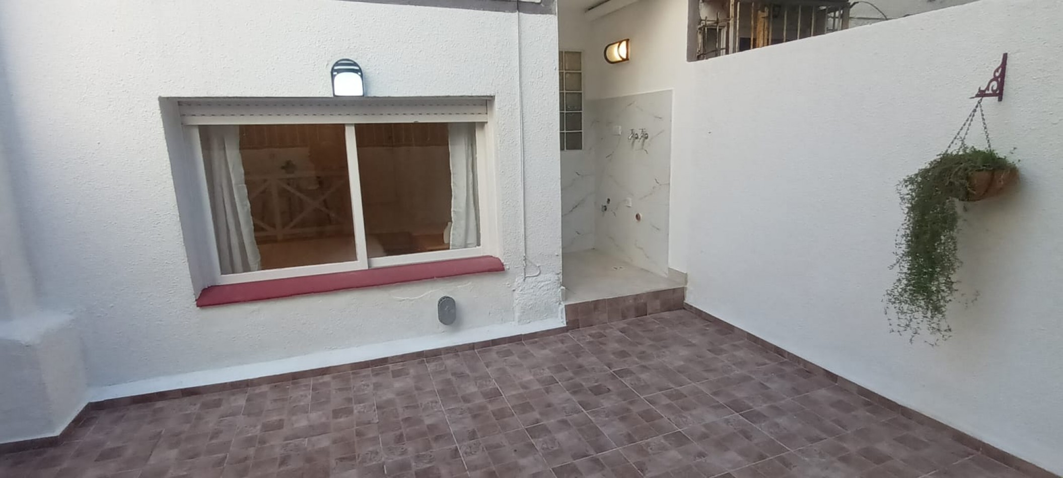 VENTA 1AMB RECICLADO CENTRO CON PATIO 