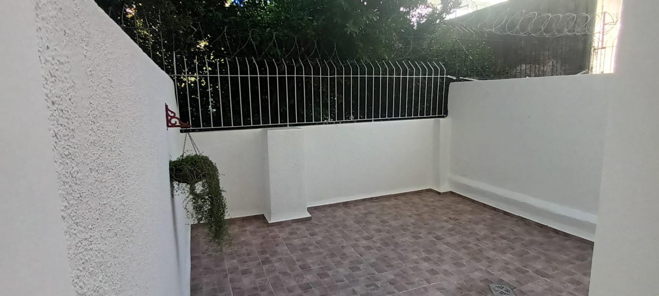 VENTA 1AMB RECICLADO CENTRO CON PATIO 