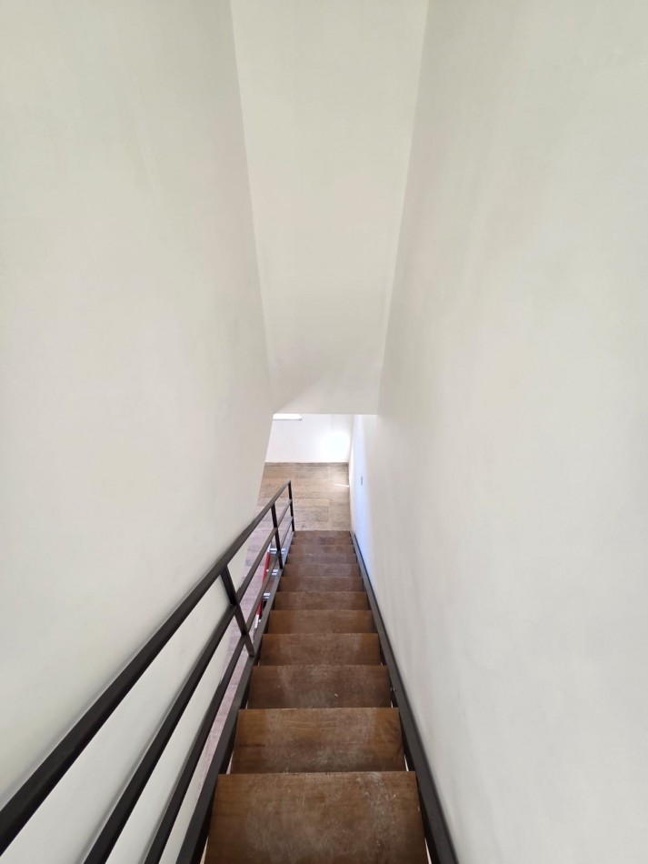 VENTA DUPLEX 3AMB RECICLADO 