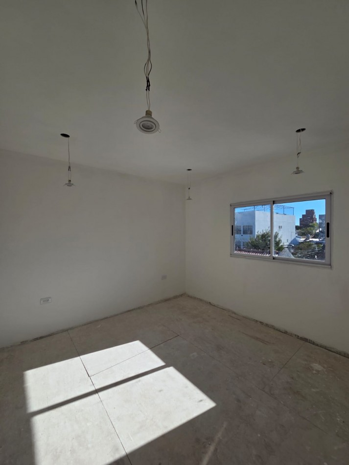 VENTA DUPLEX 3AMB RECICLADO 