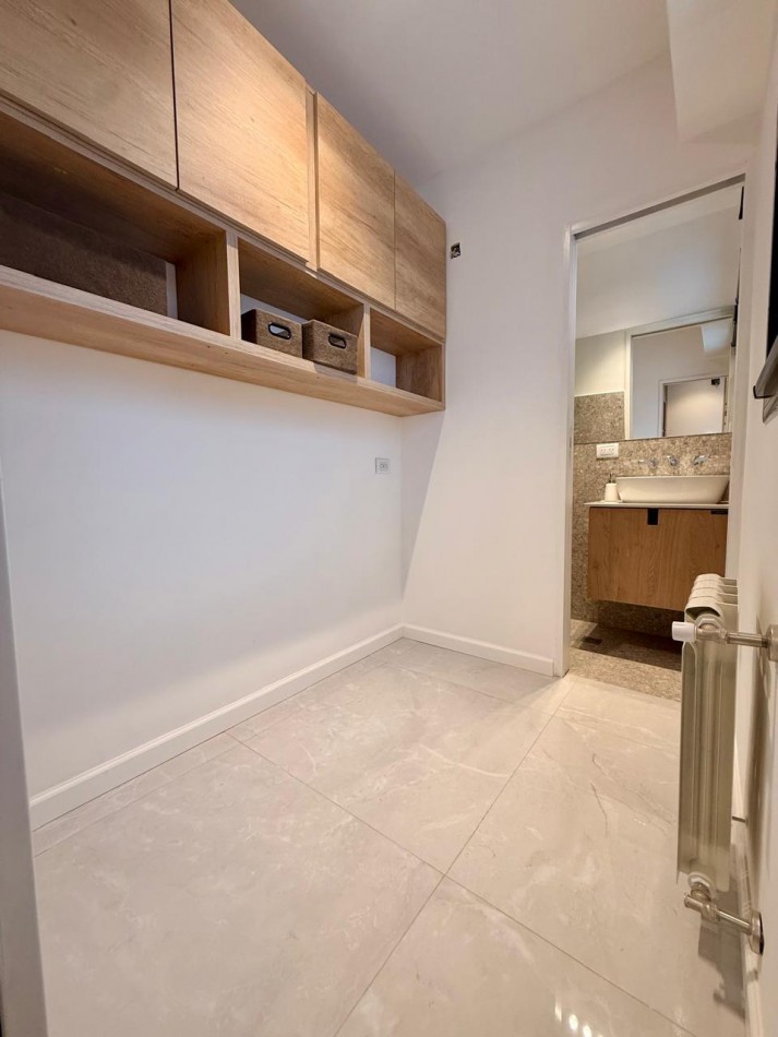 VENTA 3AMB CON DEPENDENCIA RECICLADO CENTRO 