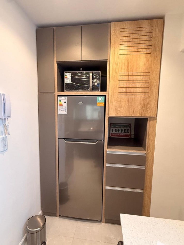 VENTA 3AMB CON DEPENDENCIA RECICLADO CENTRO 