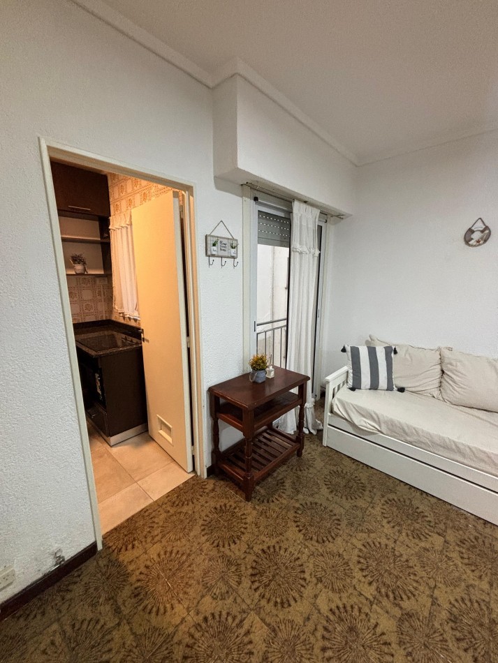 VENTA 2AMB CENTRO 