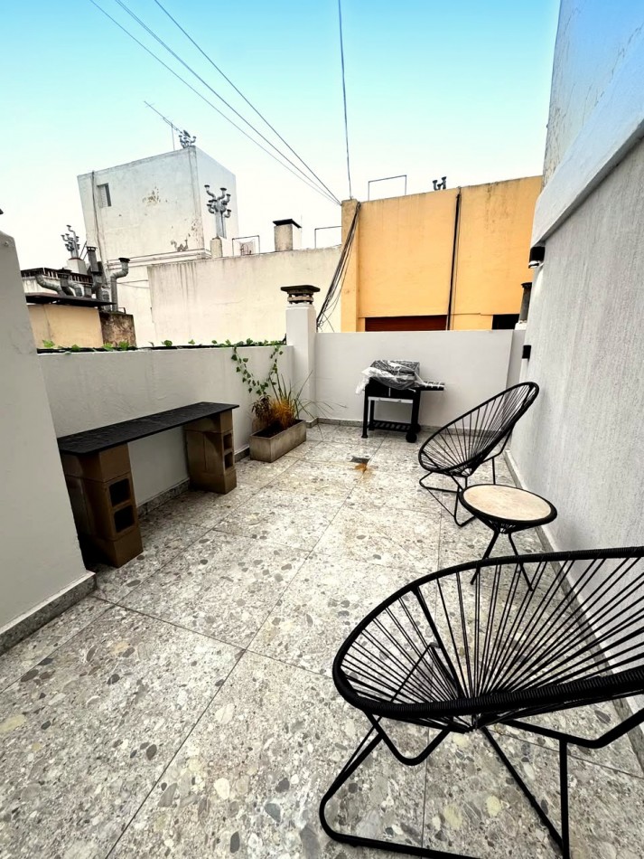 2AMB RECICLADO CENTRO CON PATIO TODO A ESTRENAR 