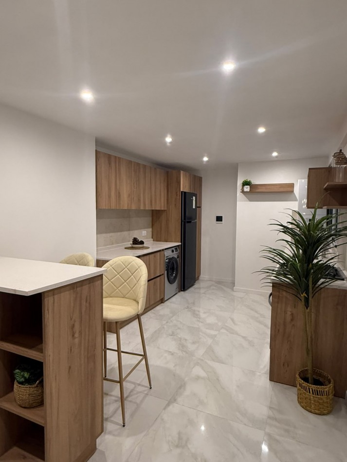 VENTA 3AMB RECICLADO ESPACIO COCHERA  BALCON CENTRO 