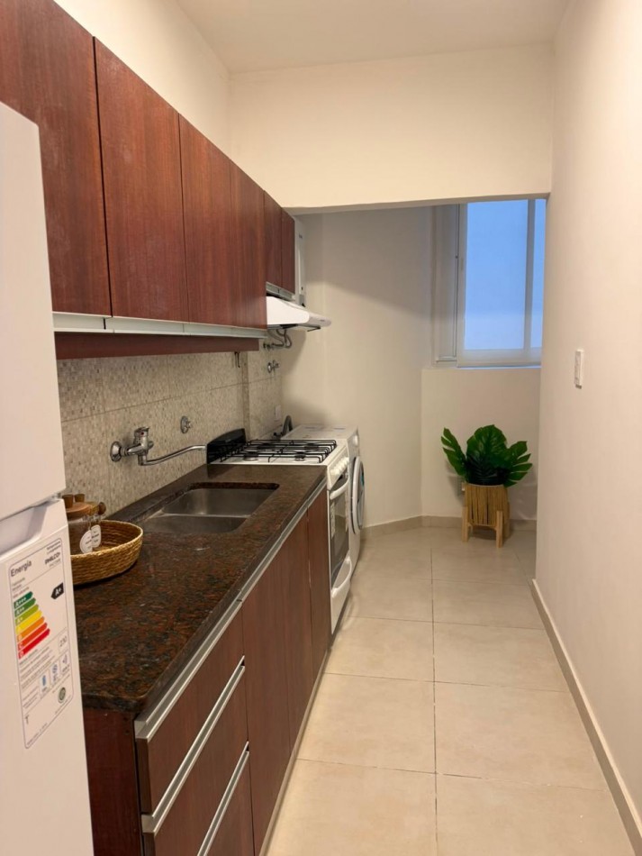 VENTA 2AMB RECICLADO CENTRO BALCON Y DEPENDENCIA 