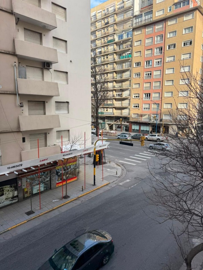 VENTA 2AMB RECICLADO CENTRO BALCON Y DEPENDENCIA 