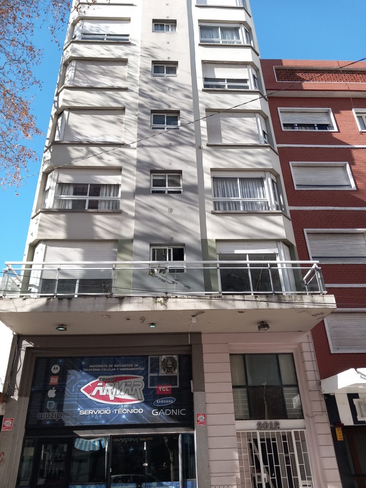 ALQUILER 3AMB 2 PATIO y 2 BAÑOS PLAZA MITRE 