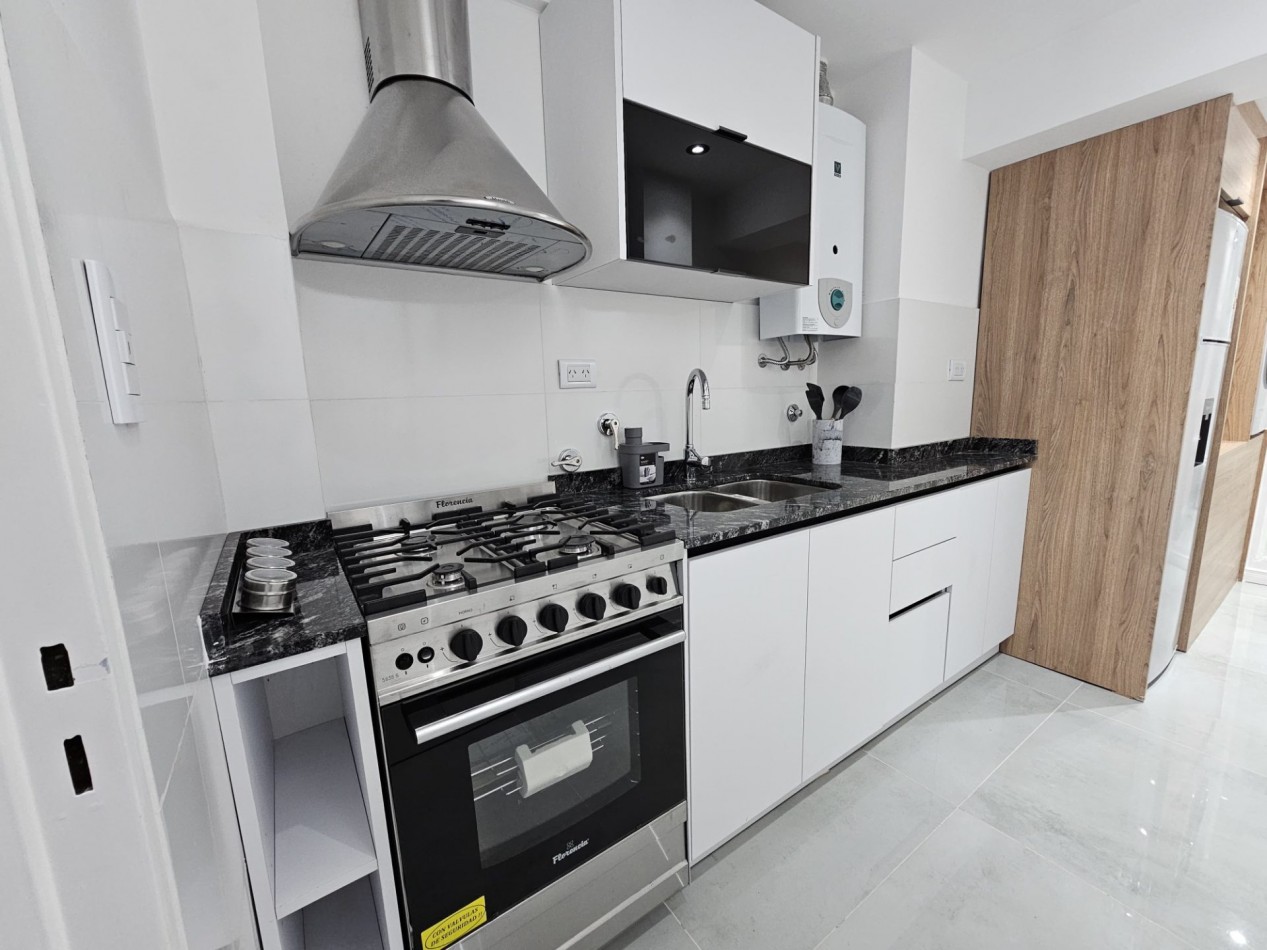 VENTA 3AMB RECICLADO CENTRO BALCON TERRAZA TODO A ESTRENAR 